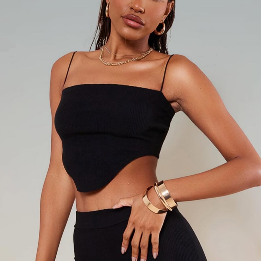 PrettyLittleThing Black Crop Tank Top